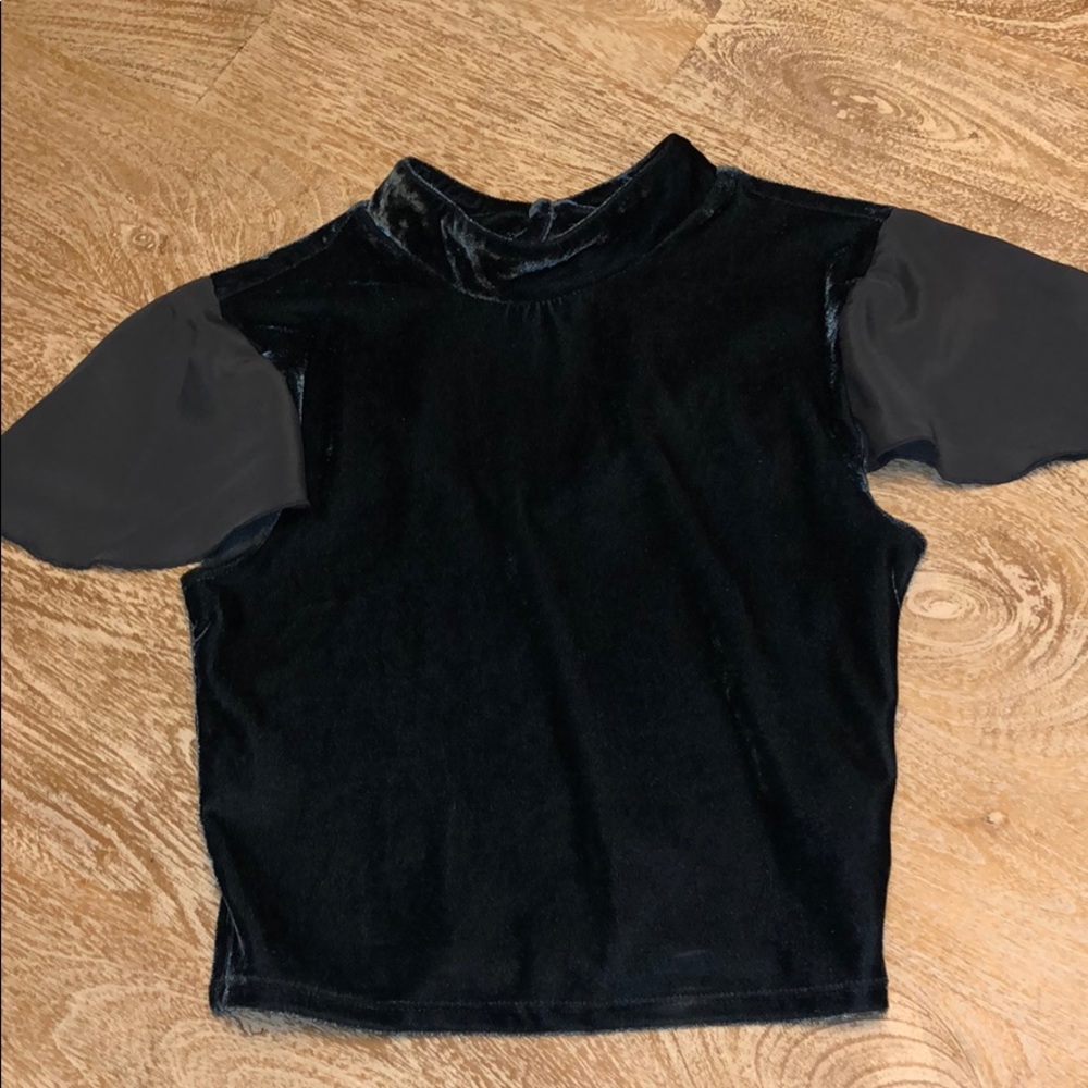Tela velvet blue top butterfly sleeves small crop